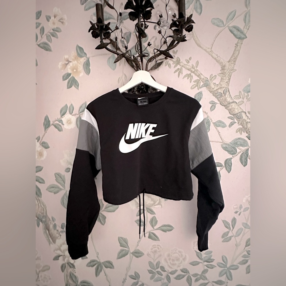 Nike Sweatshirt - good condition